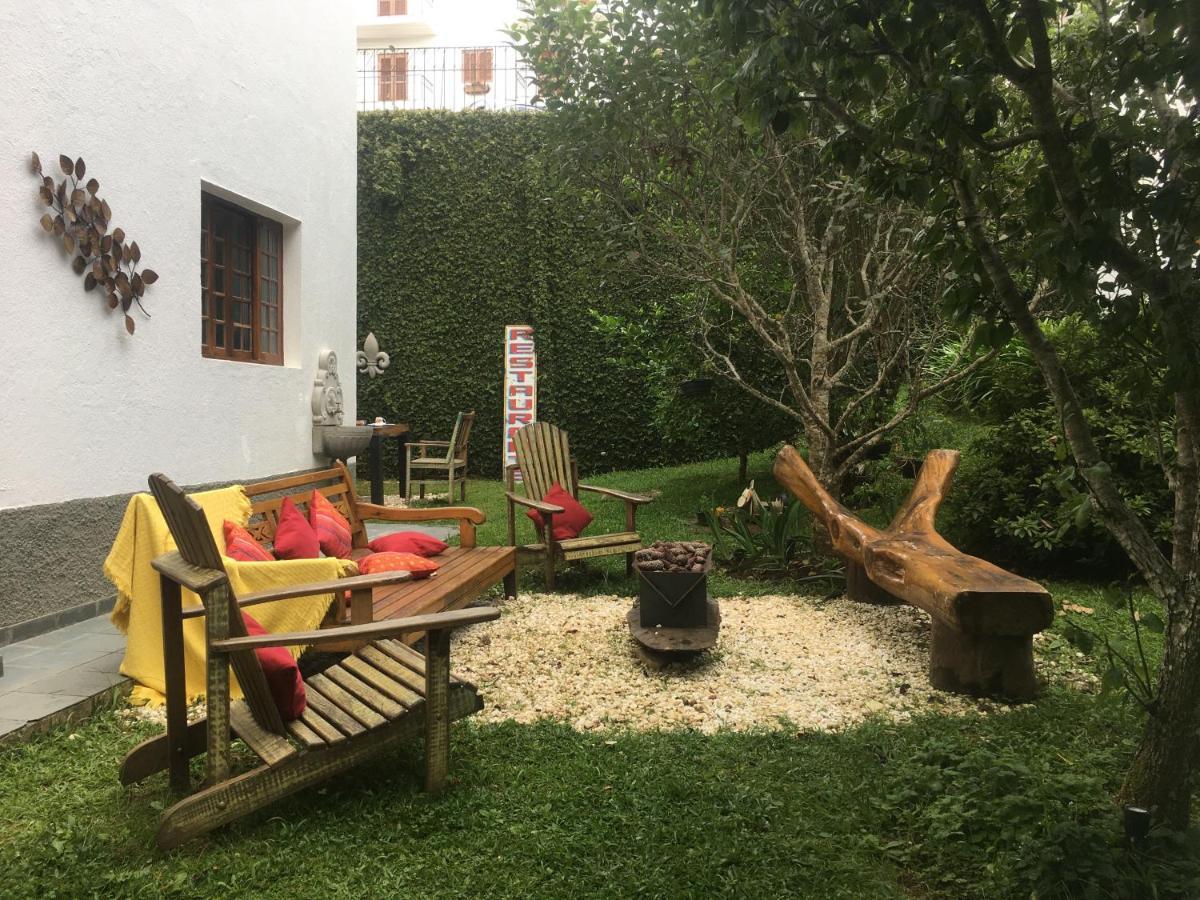Apartamento Em Condominio Campos do Jordão Buitenkant foto