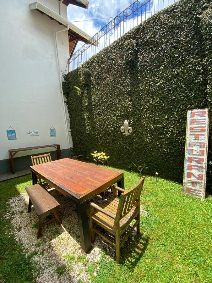 Apartamento Em Condominio Campos do Jordão Buitenkant foto